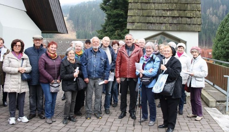 Ökumenische Gruppe mit Senior Mag. Michael Guttner in Afritz (Foto: Sieglinde Oborny)