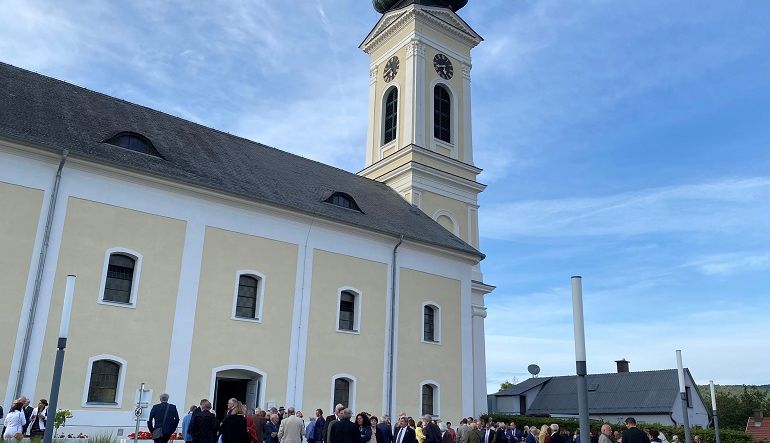 Kirche in Stadtschlaining/Eisenstadt, Bild (cut) - Renate Sauer